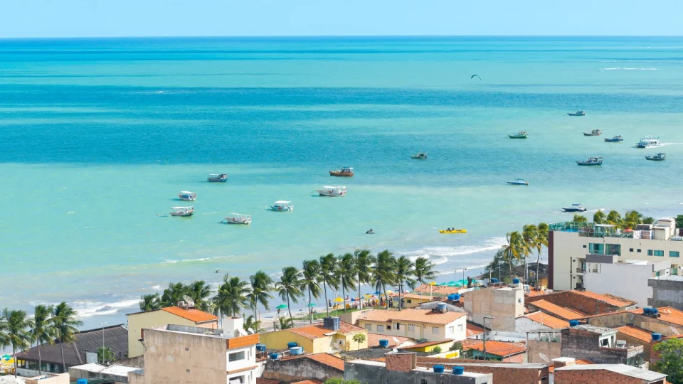 Vista-aerea-de-Maragogi-y-sus-playas